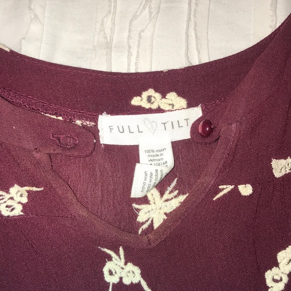 Maroon long sleeve dress✨ - Picture 2 of 3